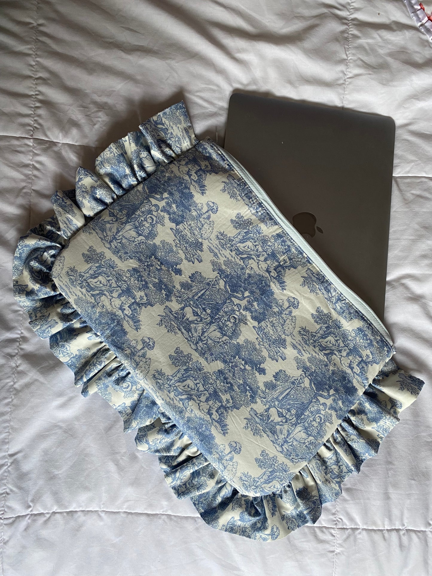 Ruffle Laptop Case- Toile de Jouy