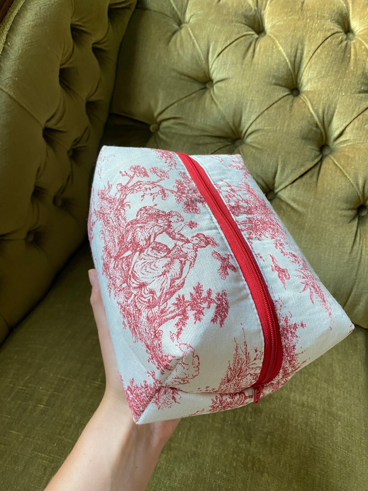 Large Beauty Pouch- Toile De Jouy