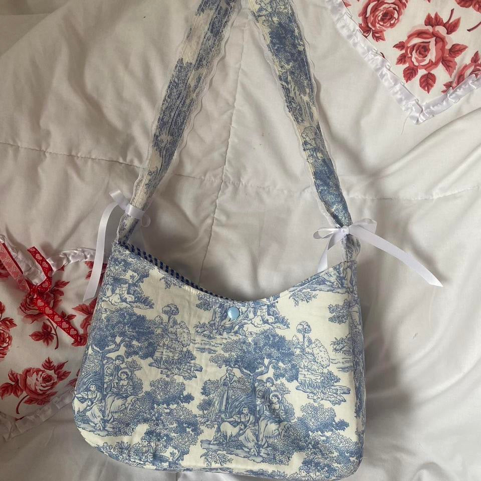 Shoulder Bag in Blue Toile de Jouy