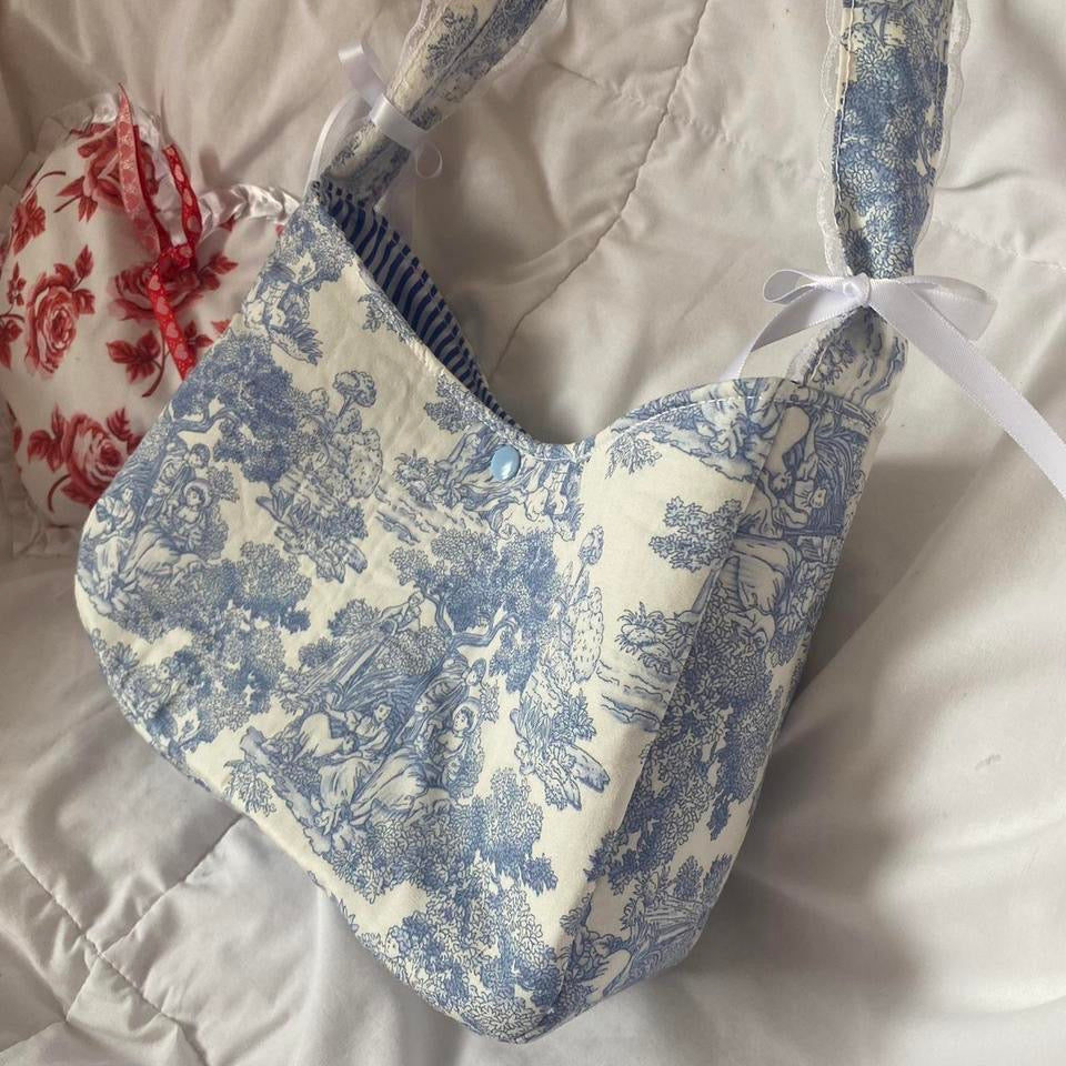 Shoulder Bag in Blue Toile de Jouy